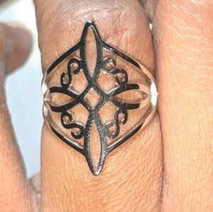Witch Knot Silvery Stainless Steel Ring For Women Wiccan Cross Celtic Knot Sz 5